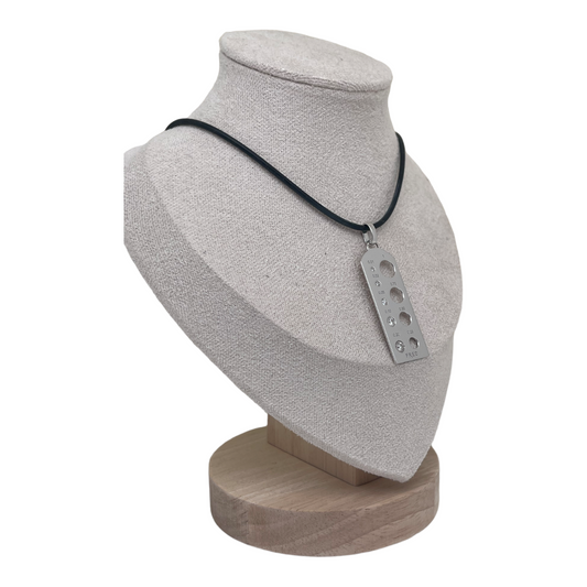 Pendentif collier Fred Calibre 5 diamants et or blanc