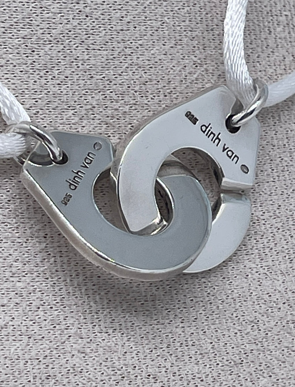 Pendentif Menottes r20 en argent 925/1000 Dinh Van