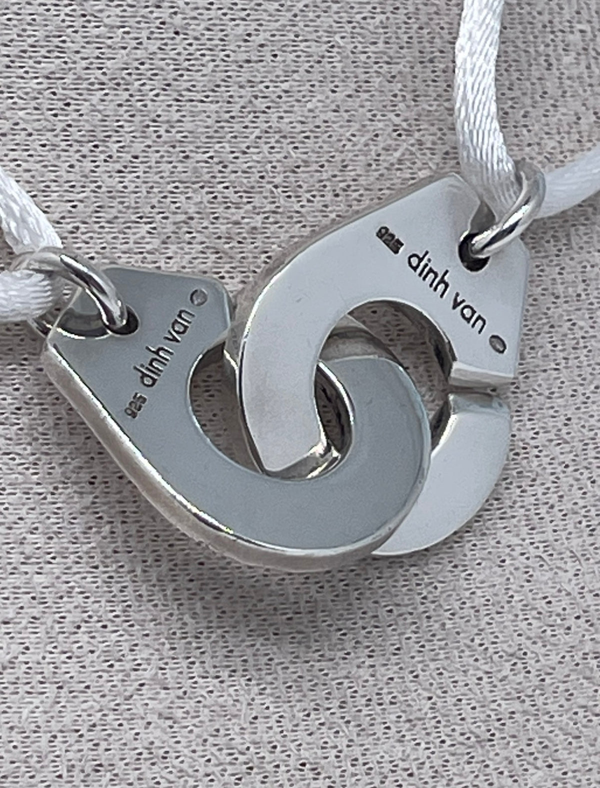 Pendentif Menottes r20 en argent 925/1000 Dinh Van