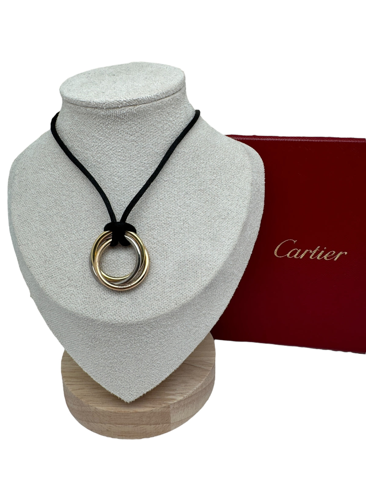 Pendentif sur cordon Cartier Trinity 3 ors