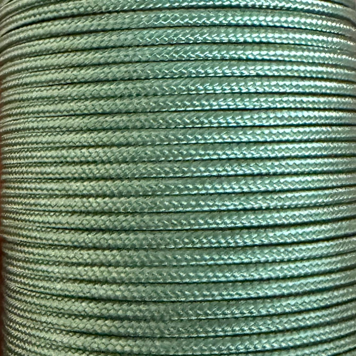 Cordon polyester 1,8 mm Vert Sauge pour bracelet Dinh Van, Cartier