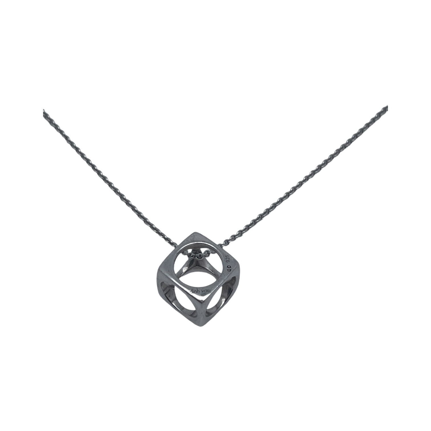 Pendentif dinh 2025 van argent