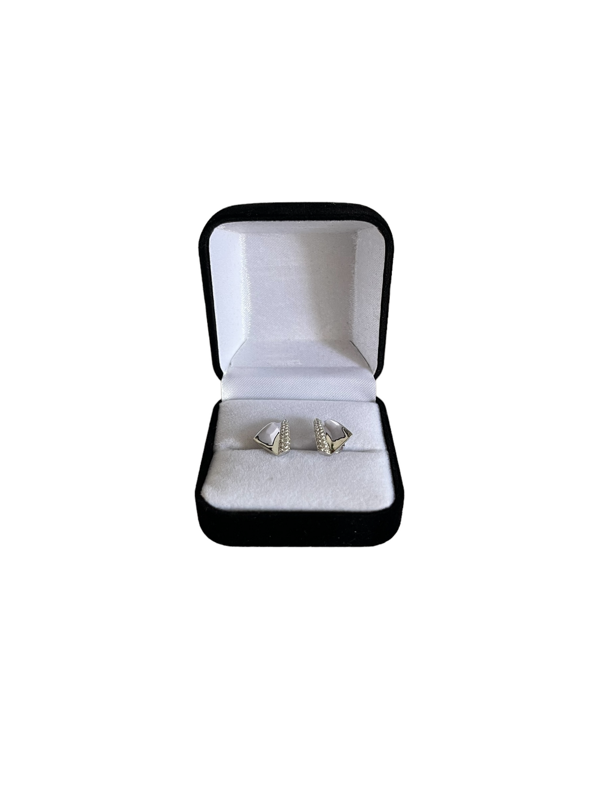 Boucles d'oreilles Voiles diamants et or blanc